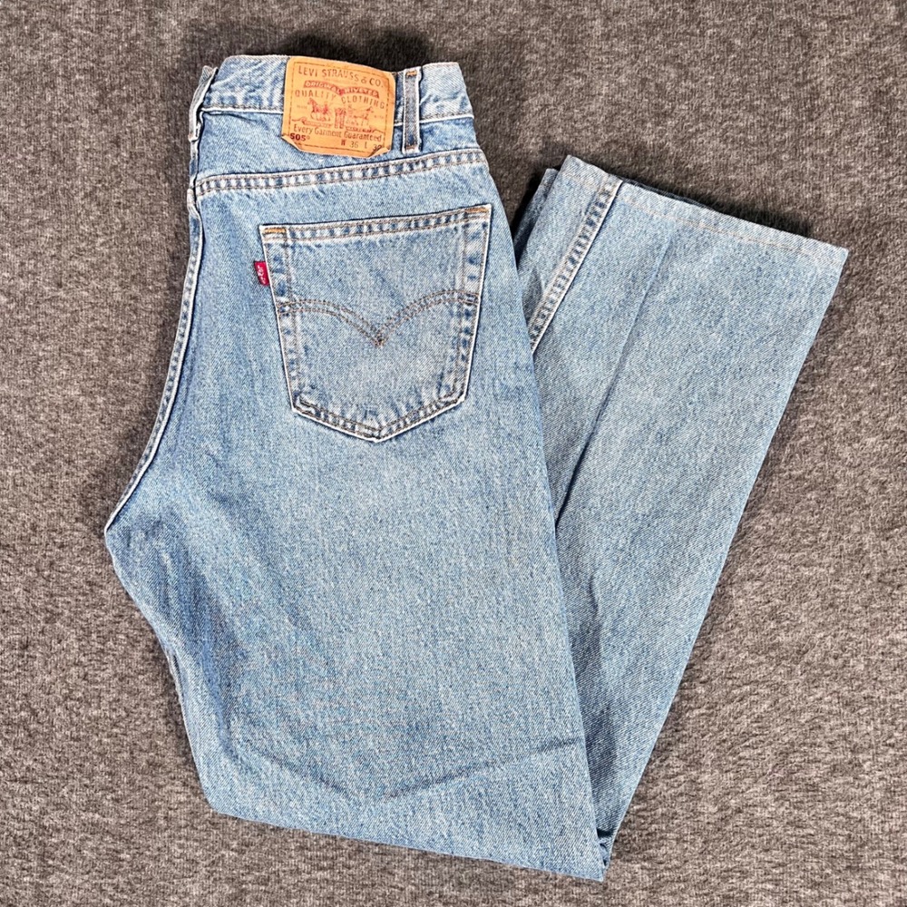 Vintage Levi's 505 Regular Fit Jeans Made in USA Nov 2000 Light Wash 36x32